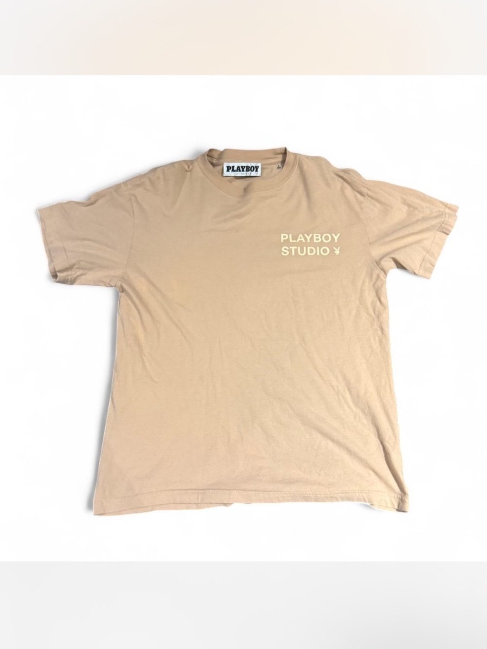 PLAYBOY Studio Men’s Beige Graphic Tee